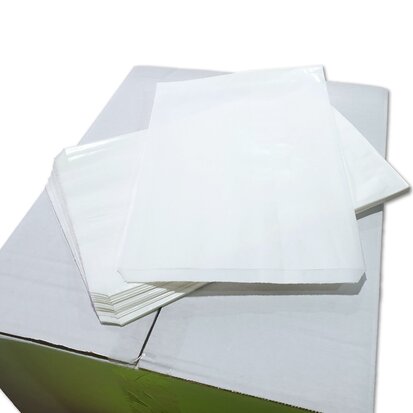 Paper bags / gift bags - 21x30 cm - white 40 gr. - 1000 pieces - 40 grams bleached kraft